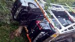 Truk yang Bawa Xpander dan Pajero Sport Terguling, Ini Kondisinya