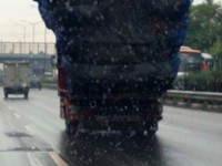 Mau Sampai Kapan Truk Obesitas Berkeliaran di Jalanan RI?