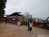 Uji Adrenalin Naik Roller Coaster VR di Hong Kong