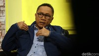 Acara ini juga guna menyambut hari Pendidikan Nasional yang jatuh pada tanggal 2 Mei.