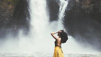 Kalau ini saat Plyovarin berkunjung ke Air Terjun Tegenungan (pangployvarin/Instagram)