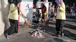 Bersihkan Sampah Usai May Day 2018