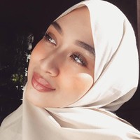 Tasya Sayeed juga sebenarnya masih lepas pasang niqab. Hal ini dikarenakan orang tuanya belum sepenuhnya setuju ia memakai niqab. Baru-baru ini, ia pun sering tampil tanpa niqab di Instagram-nya. Foto: Dok. Instagram Tasya Sayeed