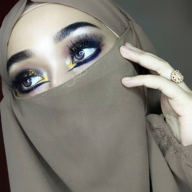 Tasya Sayeed juga sering mencoba make up fantasi atau karakter. Ia tak selalu tampil dengan make up cantik, tapi juga pernah mencoba make up ala valak dan hantu lainnya. Foto: Dok. Instagram Tasya Sayeed