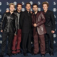 Grup vokal pria asal Amerika Serikat ini sempat menggemparkan industri musik dunia di awal 2000-an. Dibentuk pada 1995, Nsync digawangi oleh Lance Bass, JC Chasez, Joey Fatone, Justin Timberlake dan Chris Kirkpatrick. Foto: Dok. Getty Images