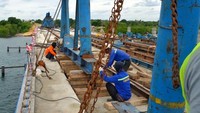 Pulau Yamdema dan Pulau Larat merupakan bagian dari pemantauan kondisi jalan dan jembatan di 9 pulau di Provinsi Maluku yang dimulai sejak 26 April 2018. Pulau lainnya yang dikunjungi Tim BPJN XVI yakni Pulau Babar, Marsela, Selaru, Moa, wetar, Leti, dan Kisar. Pool/Kementerian PUPR.