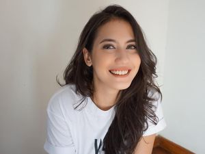 Lengket dengan Ariel, Pevita Dinilai Cari yang Mengayomi