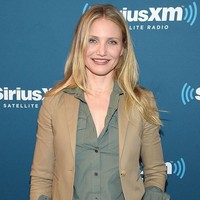 Meski banyak selebriti yang enggan mengaku operasi hidung, Cameron Diaz terang-terangan mengatakannya. Mantan kekasih Justin Timbarlake itu melakukan operasi setelah hidungnya patah untuk keempat kalinya karena main surfing pada 2006 silam. Foto: Dok. Getty Images
