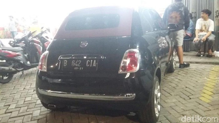 3 Kendaraan Tabrakan Beruntun di Kemang