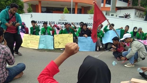 Pemerintah Indonesia didesak agar merealisasi pasal 33 UUD 1945 tentang pengelolaan SDA untuk kesejateraan rakyat dan mencabut PP 78 tahun 2015.