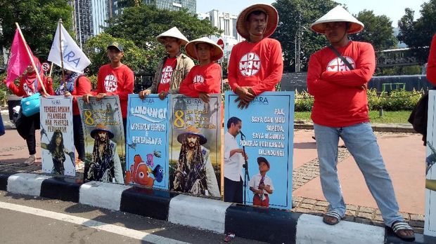 Buruh Minta Menteri Susi Tenggelamkan Pelanggar Pekerja Perikanan