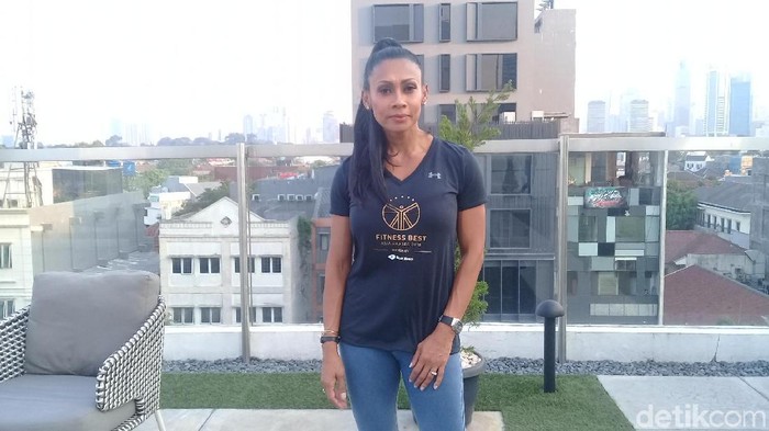 Laila White, pakar kebugaran asal Singapura berusia 51 tahun. Foto: Frieda Isyana Putri Laila White, pakar kebugaran asal Singapura berusia 51 tahun. Foto: Frieda Isyana Putri