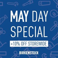 Saat jalan-jalan di mal jangan lupa untuk mampir ke gerai Birkenstock. Merek alas kaki itu juga menawarkan diskon spesial di hari buruh 2018. Anda bisa mendapati potongan hingga 10% di semua gerainya. Foto: Dok. Birkenstock