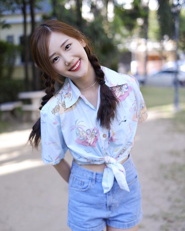 Senyuman menawan Jane memikat siapapun yang melihatnya. Foto: Instagram