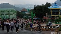 Selain Mine Train masih ada aneka wahana seru lainnya di Ocean Park (Kanavino/detikTravel)