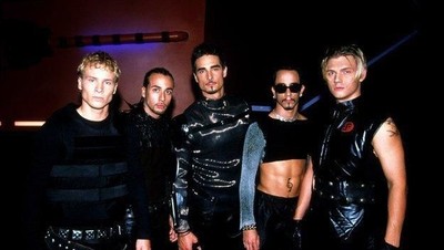 Dulu Seksi, Sekarang Fashion Boy Band Tahun 90-an Ini Bikin Ketawa
