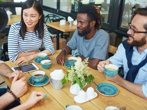 Kalau Mau Lebih Fokus, Sebelum Berdiskusi Dalam Rapat Minumlah Kopi