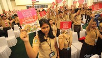 Festival semakin diramaikan dengan sejumlah siswa yang hadir.