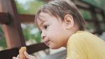 Gemas! Intip Aksi Bjorka, Anak Ringgo dan Sabai Saat Makan Popcorn dan Es Krim