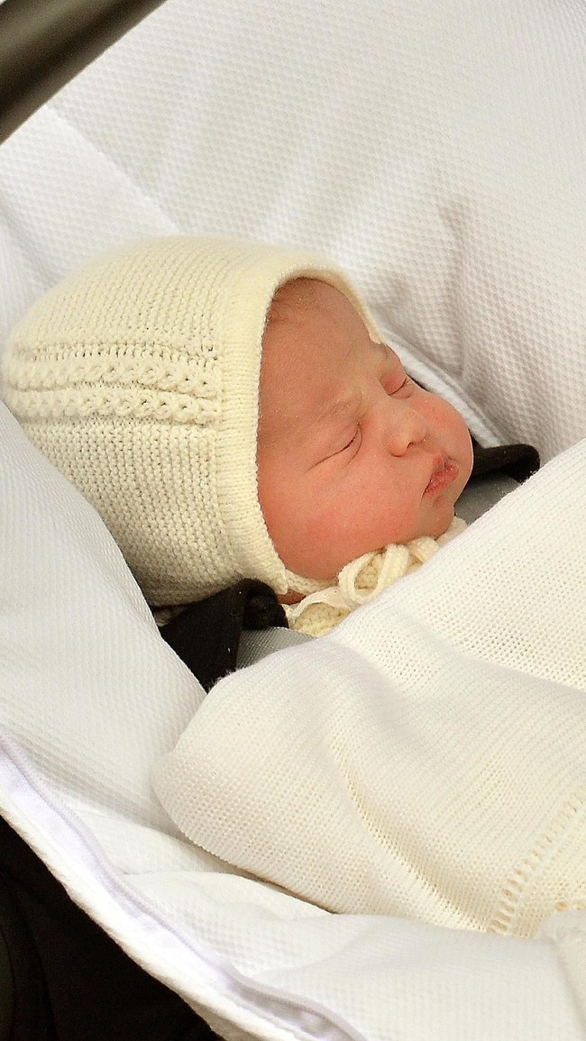 Tepat tiga tahun lalu, 2 Mei 2015, Pangeran William dan Kate Middleton menyambut kehadiran buah hati keduanya. Charlotte Elizabeth Diana atau lebih dikenal Putri Charlotte lahir melalui proses persalinan normal di Lindo Wings, St Marys Hospital, London, Inggris. (Getty Images)