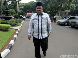 Saat Fahri Koreksi Tweet Fraksi PKS soal Pembubaran Representatif