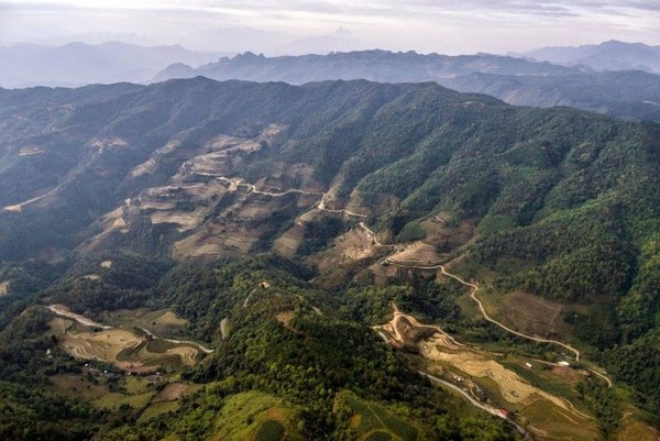 Dari Vietnam, Geopark Cao Bang merupakan salah satu yang baru diakui oleh UNESCO. Geopark yang satu ini dikenal karena bukit kapurnya yang dikeliling oleh sawah hijau dan sarat tradisi (dok unesco.org) Dari Vietnam, Geopark Cao Bang merupakan salah satu yang baru diakui oleh UNESCO. Geopark yang satu ini dikenal karena bukit kapurnya yang dikeliling oleh sawah hijau dan sarat tradisi (dok unesco.org)