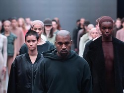 Desainer Kontroversial Rusia Dipilih Kanye West Jadi Perancang Yeezy