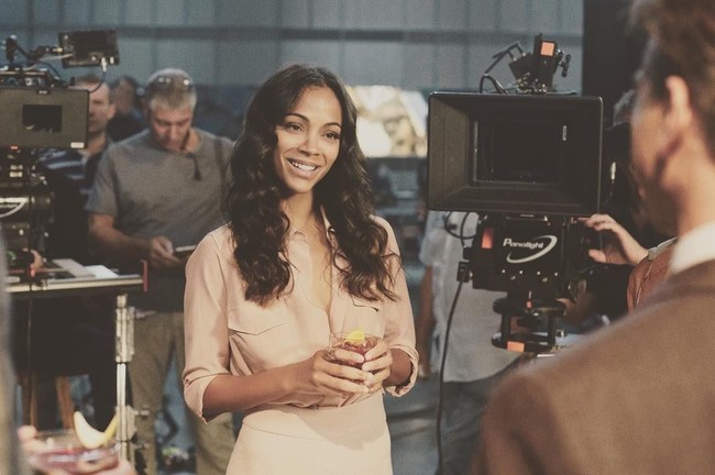 Bintang Avatar hingga Star Trek Zoe Saldana adalah keturunan Lebanon. Meski begitu tampilannya tidak seperti wanita Arab. Foto: Instagram/zoesaldana