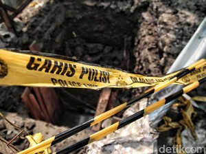 Pak Tarno Tetap di Gorong-gorong karena Galian Sudah Nanggung
