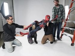 Menyentuh! Ketika Anak Korban Bully Jadi Superhero Avengers