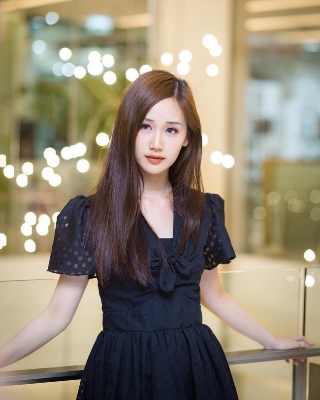 Kenalan dengan aktris muda Ramida Jiranorraphat yang memesona karena paras menawannya. Foto: Instagram