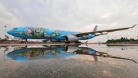 Pesawat Toy Story akan digunakan pada rute domestik Shanghai, Beijing atau dalam kawasan negara China. Mau kenang-kenangan pesawat Toy Story, Anda akan mendapat kartu boarding pass khusus dari penerbangan ini (Shanghai Disney Resort/CNN Travel)