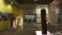 Tentunya, prasasti dari zaman dahulu jiga ditampilkan di gedung B. Tepatnya diblantai 2 (Shinta/detikTravel)