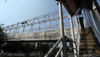 Hingga kini belum ada perbaikan yang dilakukan pihak terkait.