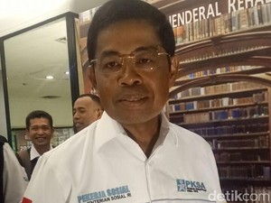 Penjelasan Mensos soal Stiker Cagub Jatim di Program PKH