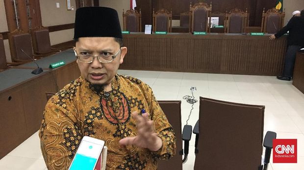 Vonis Alfian Tanjung, Pasal Karet dan Kritik Penegak Hukum