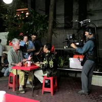 Mendiang Anthony Bourdain Pencinta Berat Makanan Kaki Lima