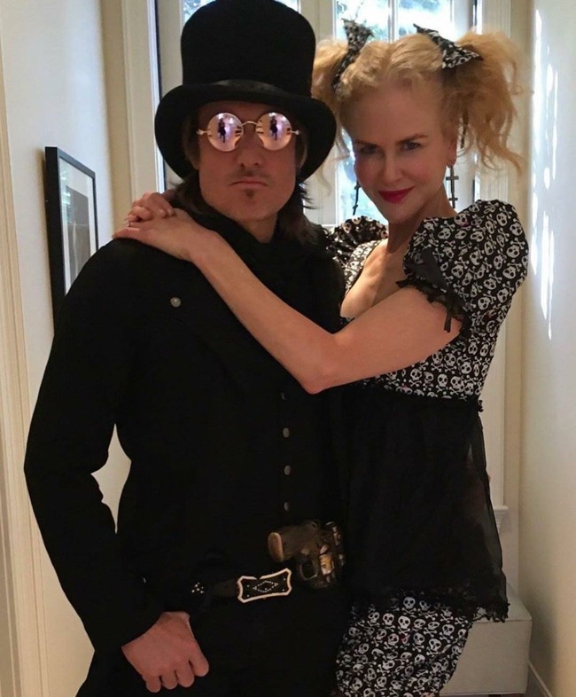 Beberapa minggu setelah anniversary pernikahan, Kidman mengunggah momen liburan musim panas bersama keluarga dan kedua putrinya. Namun di liburan tersebut Urban tak terlihat hadir. Foto: Istimewa