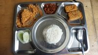 Mie Jambret: Ditonjok Mie Pedas Nendang yang Jadi Andalan Penjara