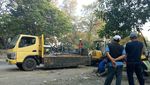 Foto: Lubang Gorong-gorong Maut di Pluit Ditutup Pelat Baja