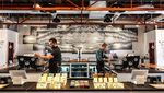 Pencinta Kopi, Mampirlah ke Garasi Tua yang Rustik Ini untuk Cicipi Kopi Terbaik!