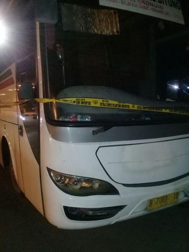 Bus yang terlibat tabrakan diamankan polisi
