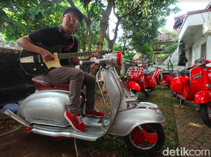 Bandel dan Unik, Alasan Denny Chasmala Cinta Skuter Tua