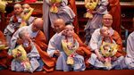 Ekspresi Kocak Biksu Cilik Korsel saat Digunduli