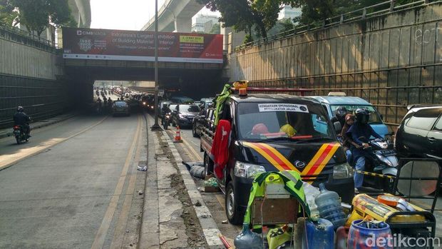 Proyek pengerjaan pengecoran jalan yang sebelumnya bikin macet