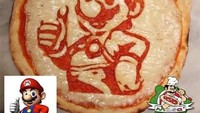 Matteo Masa adalah pizza chef Italia pemilik akun Instagram masapizzart. Ia kerap memamerkan pizza unik buatannya seperti bentuk Mario Bros ini.Foto: Instagram masapizzart 