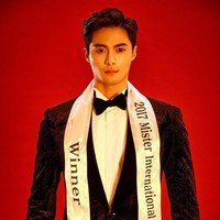 Lee Seung Hwan asal Korea Selatan berkompetisi di Mister International 2018, ajang pencarian pria tampan dan berbakat bertaraf global dan berhasil memenangkannya, membuat dia jadi pria paling tampan dunia. Sebelumnya, ia merupakan juara Mister International Korea pada 2017. Foto: Instagram