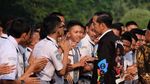 Gaya Jokowi Berjaket Asian Games Demi Promosi