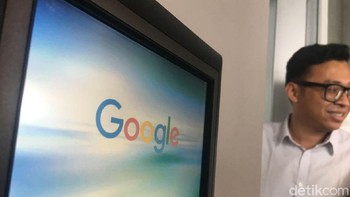 Suasana pertama saat memasuki kantor Google Indonesia usai keluar dari lift, langsung dihadang berupa pintu yang harus dilalui dengan ID khusus. Artinya, tidak sembarang orang bisa masuk ke sini. (Foto: detikINET/Agus Tri Haryanto)