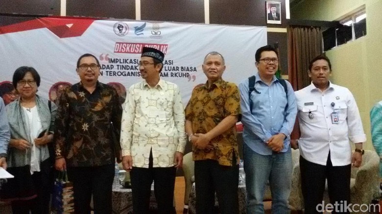 KPK Kumpulkan Informasi Soal Rekaman Menteri Rini dan Dirut PLN KPK Kumpulkan Informasi Soal Rekaman Menteri Rini dan Dirut PLN
